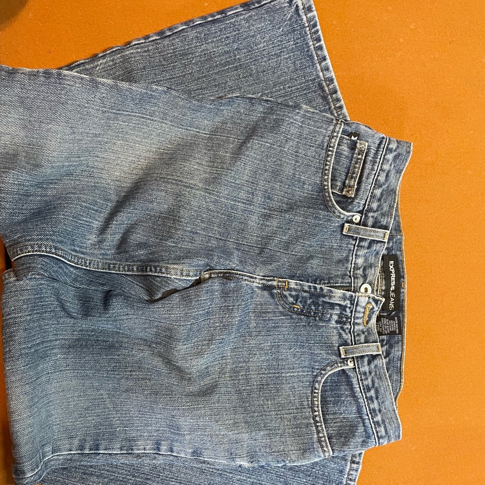 Express jeans low rise flare size 5/6 short